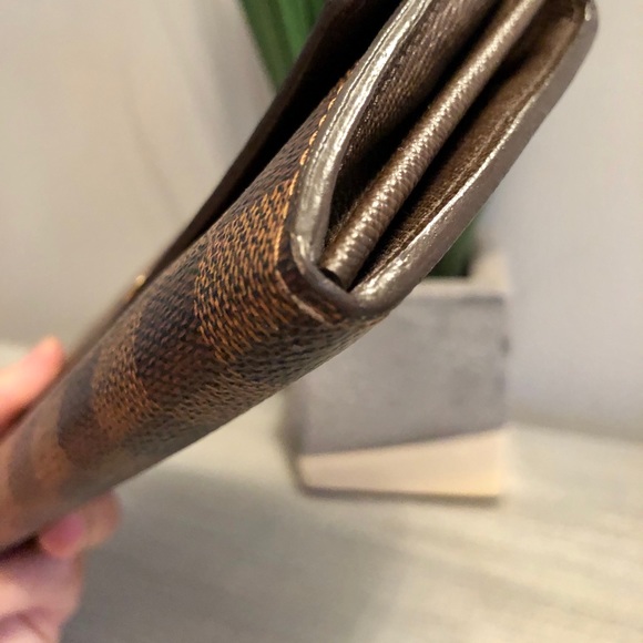 (Sold) Louis Vuitton Sarah Wallet Damier Ebene - Picture 7 of 10